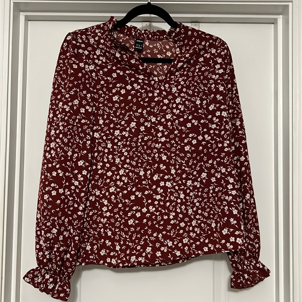 SHEIN floral top size small.